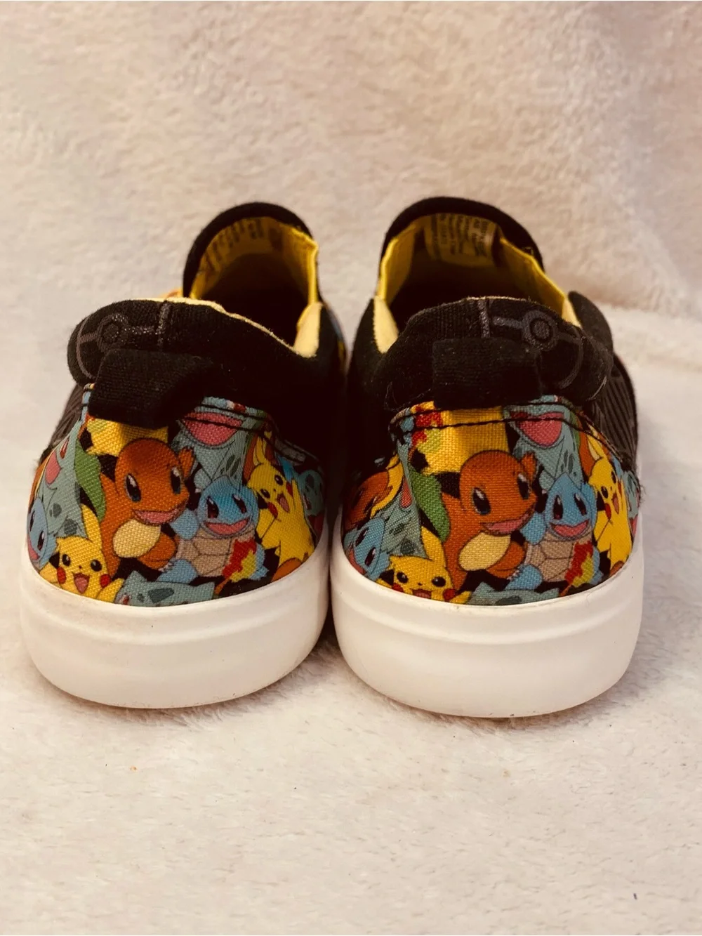 Ground UP Pokémon Pikachu Slip-on Canvas Sneakers. Youth Size 5